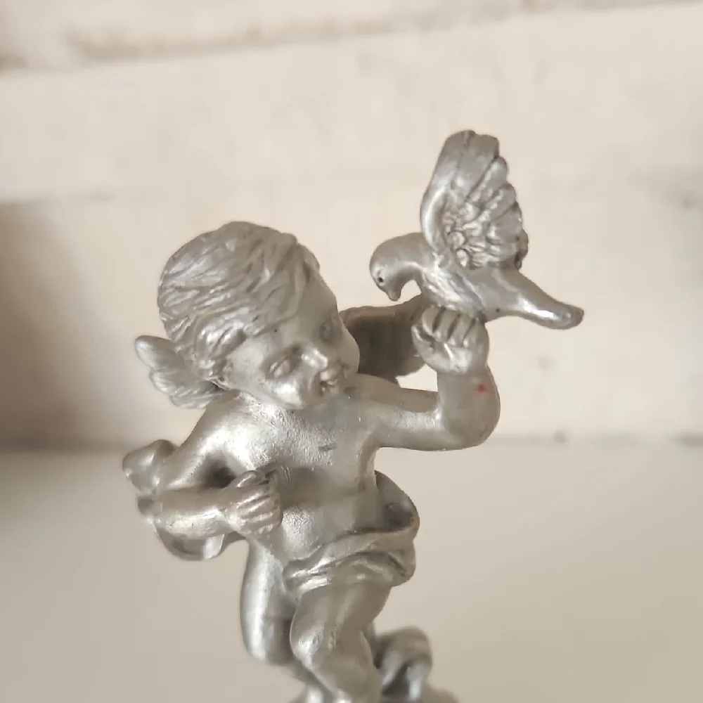Vintage Pewter Cherub Angel Holding A Dove Figure. - Picture 3 of 12